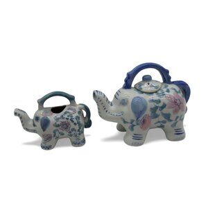 ELEPHANT TEAPOT Set Floral Ceramic Blue and White Vintage